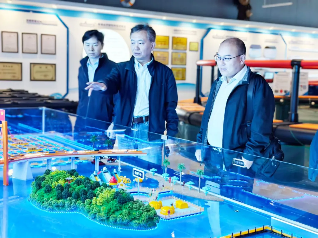 1764298937133940.jpg 4.jpg